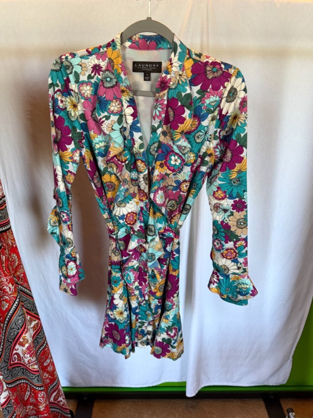 LAUNDRY BY SHELLI SEGAL Retro Floral Long Sleeve Wrap Dress 4